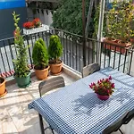 Dualis Hotel 2*