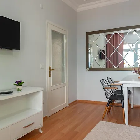 杜阿莱斯酒店 2* 伊斯坦布尔