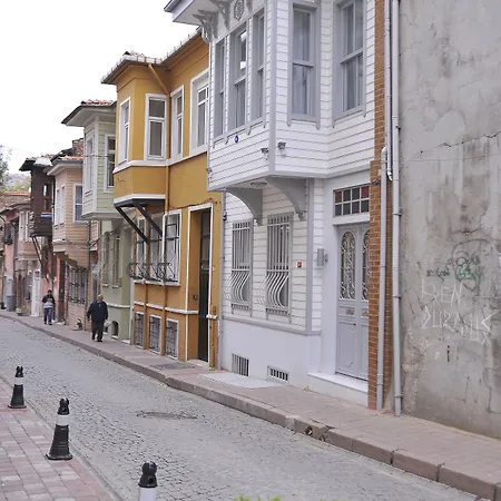 Dualis 2* Provincia di Istanbul