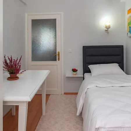 Dualis 2* Provincia di Istanbul